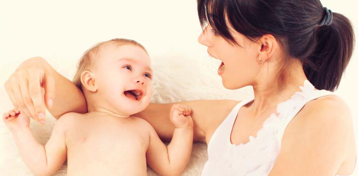 Hablarle a tu bebé es una forma de reconocerlo y ayuda a su desarrollo