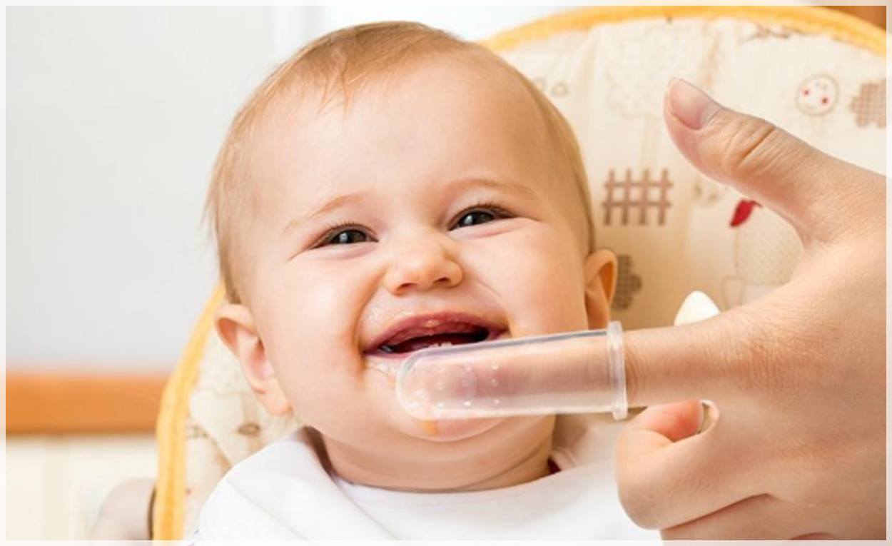 Higiene oral en los bebés. Todo lo que debes saber.